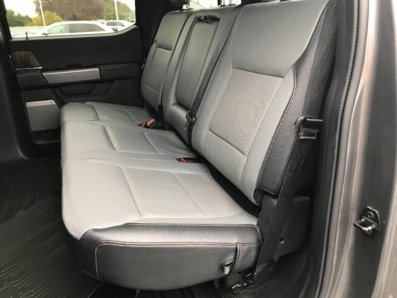 2022 Ford F-150 Lightning Lariat