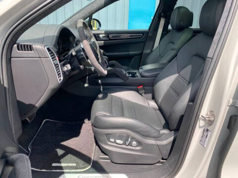 2020 Porsche Cayenne S