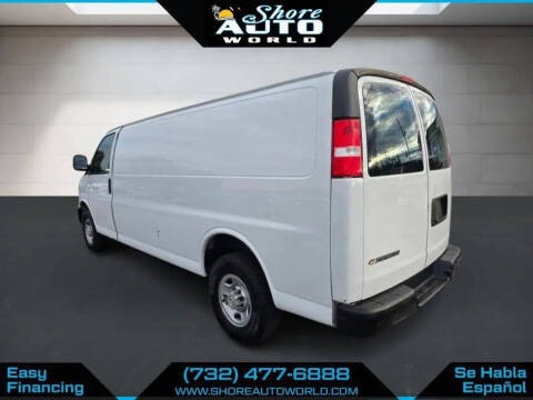 2022 Chevrolet Express 2500