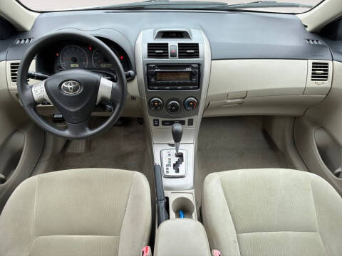 2012 Toyota Corolla LE
