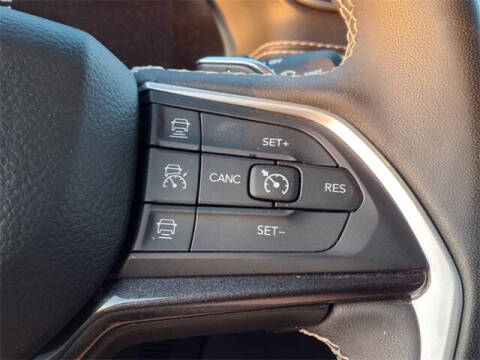 2022 Jeep Grand Cherokee L Laredo