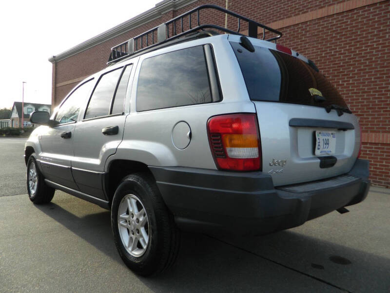 2004 Jeep Grand Cherokee Laredo photo 22