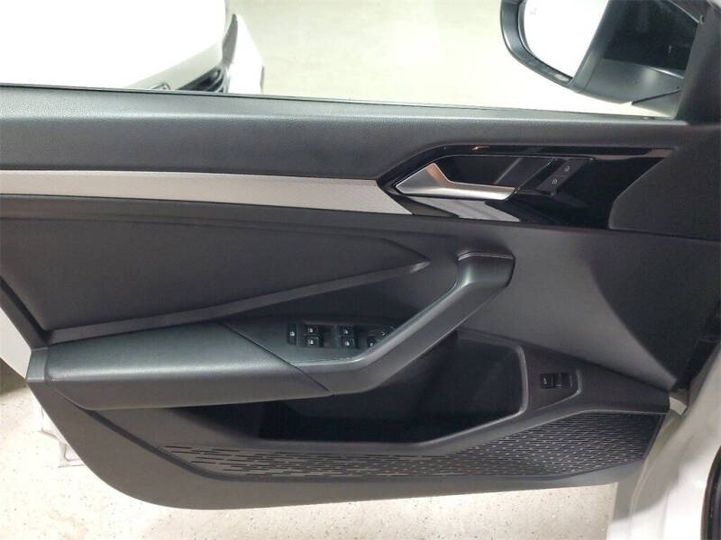 2019 Volkswagen Jetta R-Line