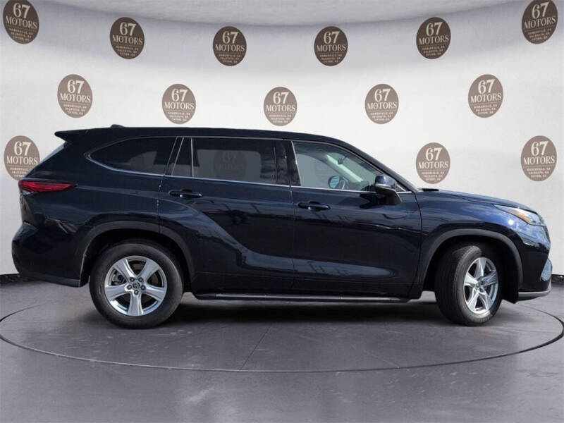 2020 Toyota Highlander LE