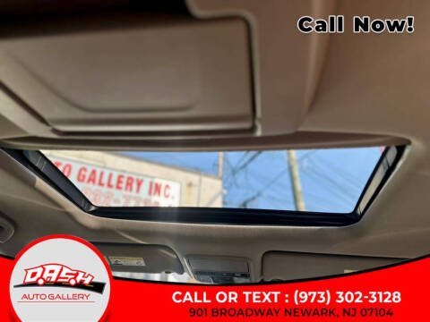 2020 Honda Pilot Touring w/Rear Captain's Chairs