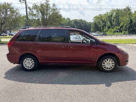 2007 Toyota Sienna CE 7-Passenger