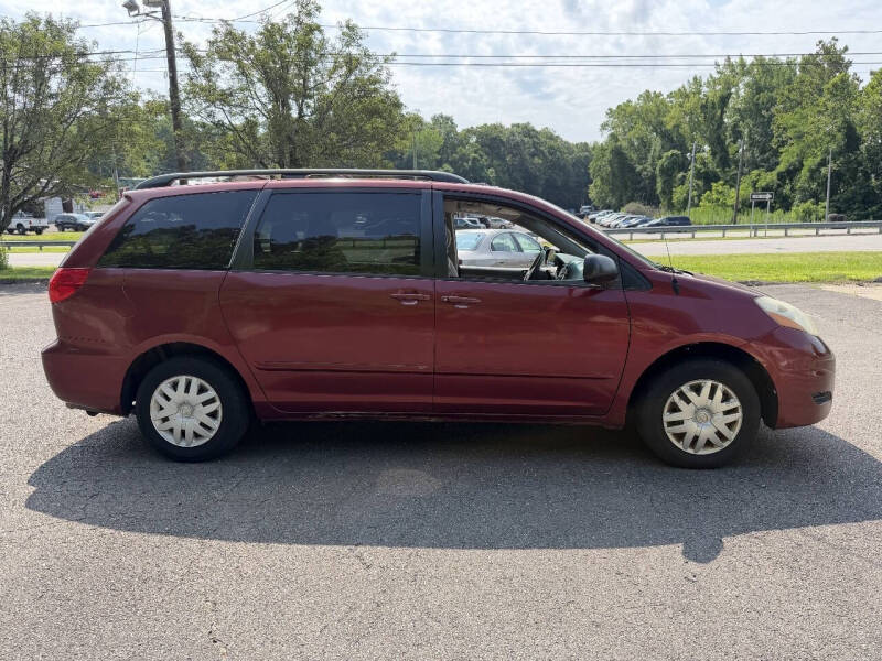 2007 Toyota Sienna CE 7-Passenger