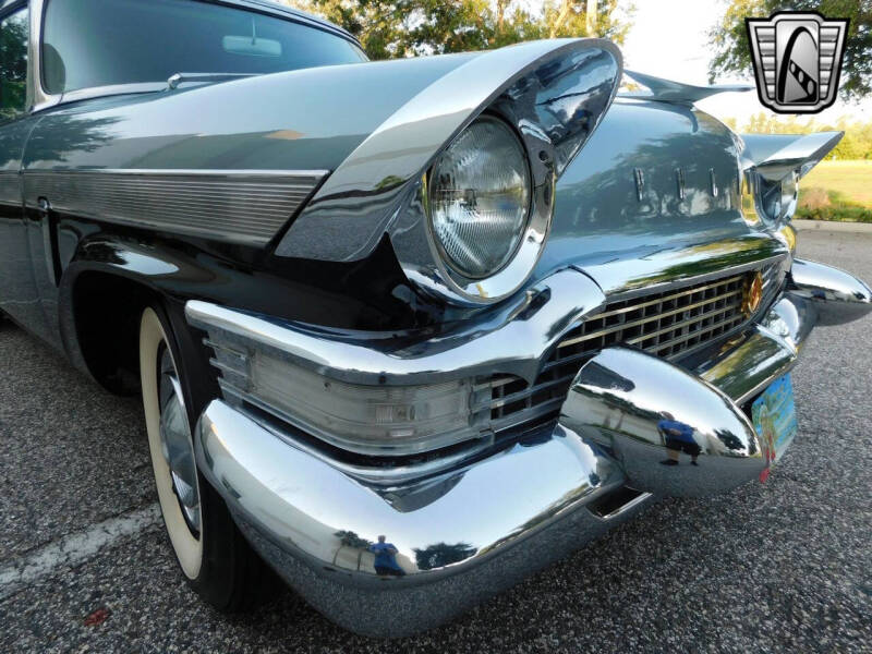 1957 Packard Clipper