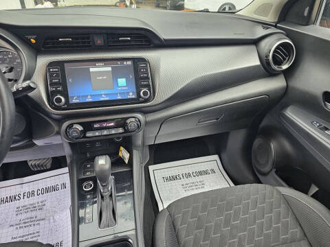 2021 Nissan Kicks SV
