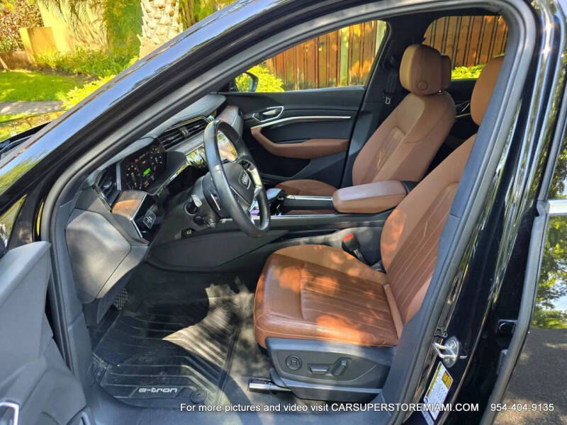 2019 Audi e-tron quattro Premium Plus