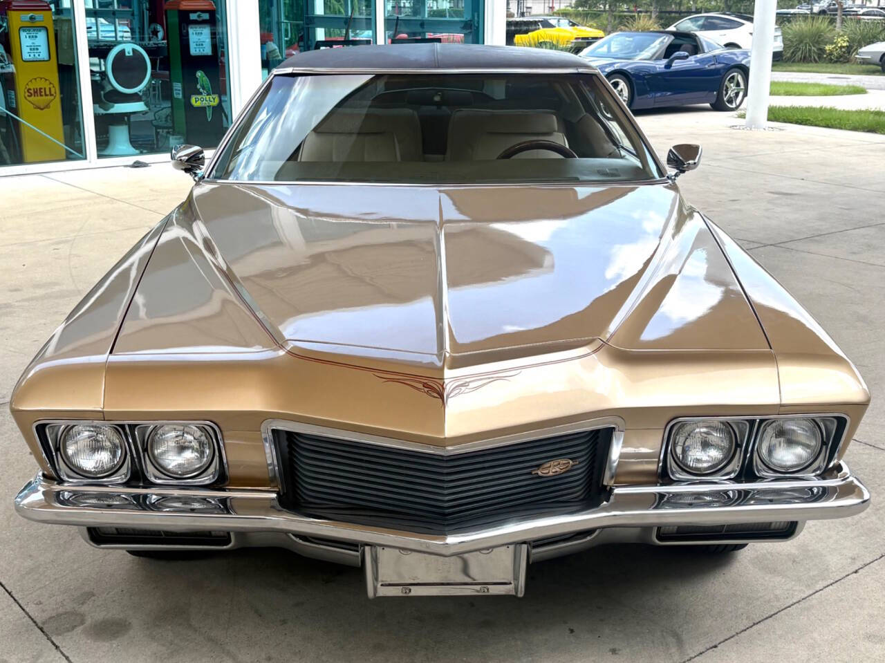 1971 Buick Riviera 3