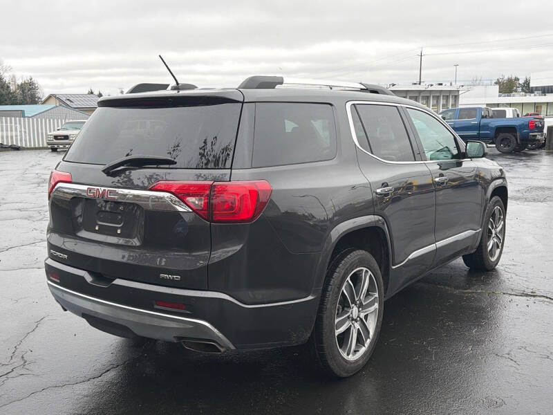 2017 GMC Acadia Denali