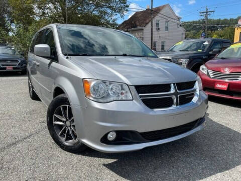 2017 Dodge Grand Caravan for sale at Auto Universe Inc. in Paterson NJ