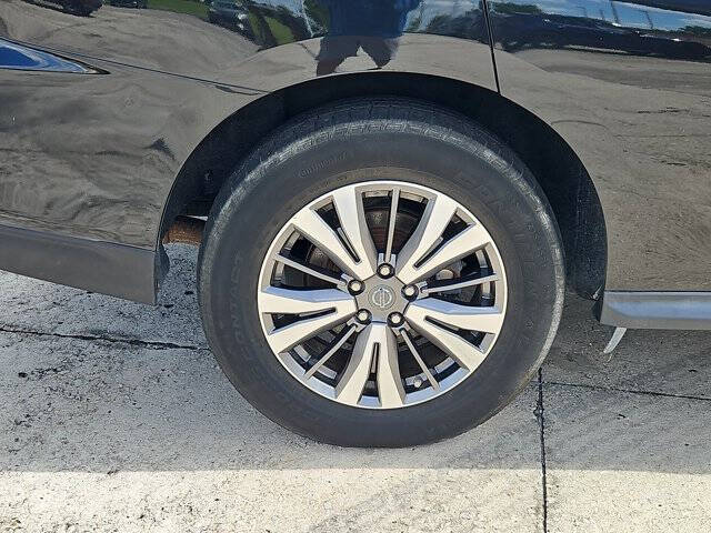 2018 Nissan Pathfinder SL