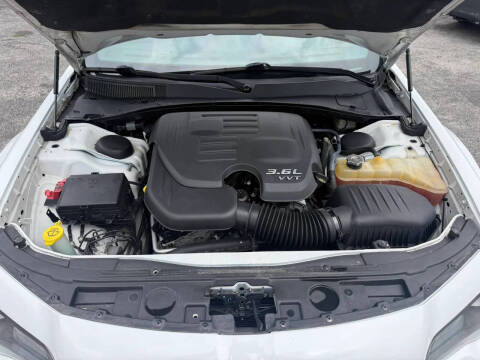 2016 Chrysler 300