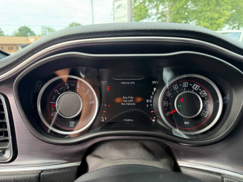 2015 Dodge Challenger SXT