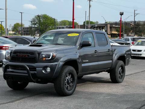 2011 Toyota Tacoma for sale at El Chapin Auto Sales, LLC. in Omaha NE