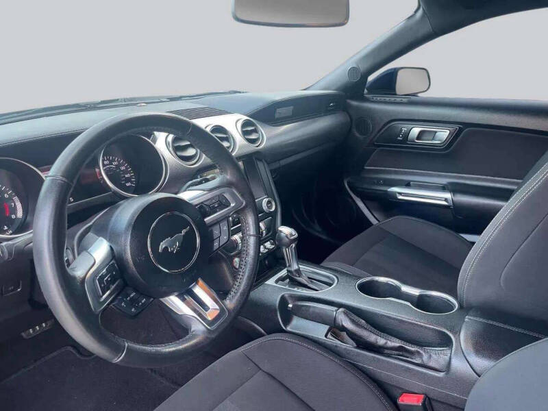 2019 Ford Mustang EcoBoost
