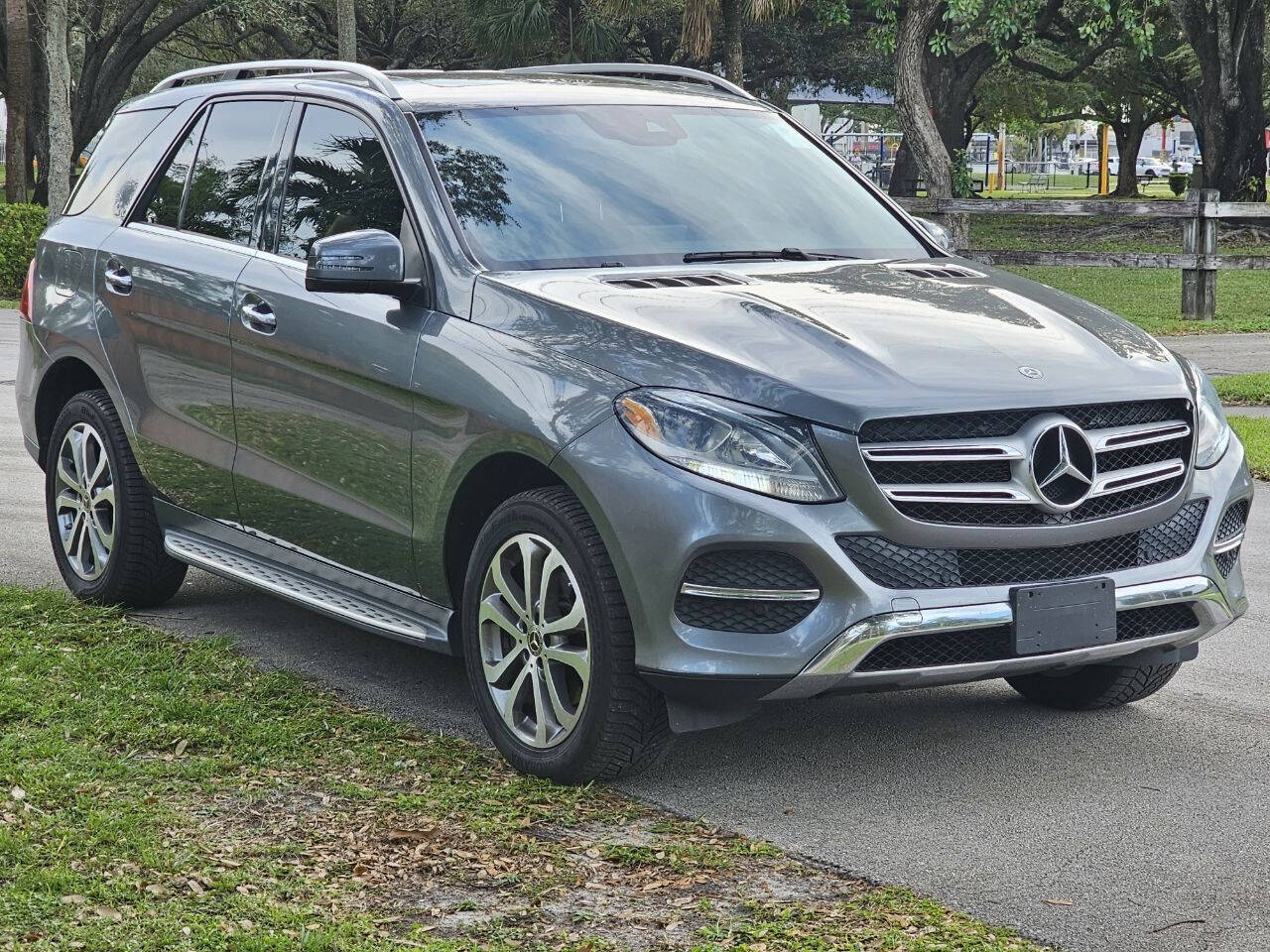 2018 Mercedes-Benz GLE-Class SUV / Crossover - $18,196