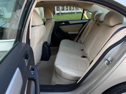 2013 Volkswagen Jetta SE