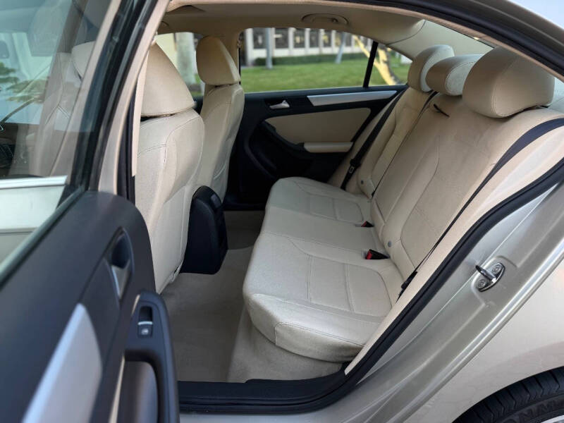 2013 Volkswagen Jetta SE