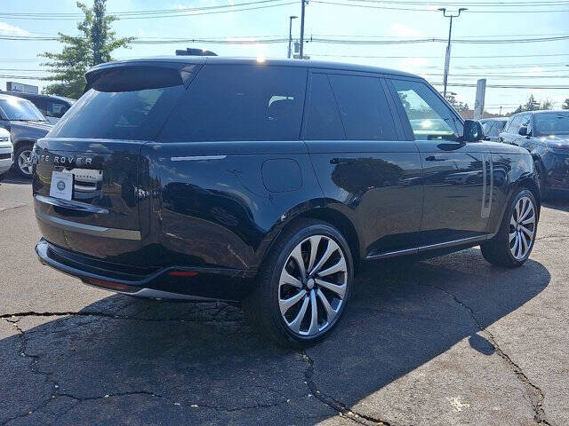 2025 Land Rover Range Rover P530 SE