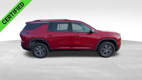 2024 Chevrolet Traverse LT