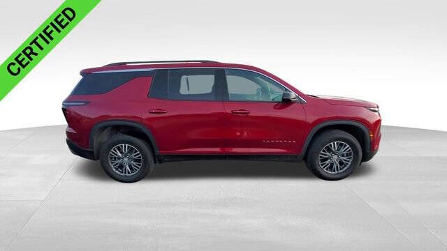 2024 Chevrolet Traverse LT