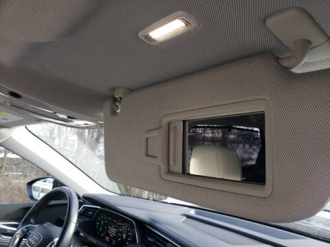 2019 Audi e-tron quattro Prestige