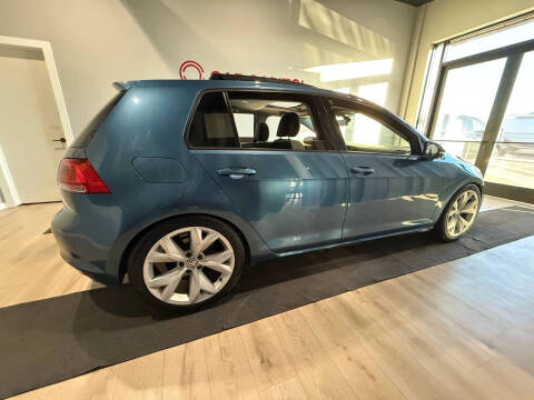 2016 Volkswagen Golf