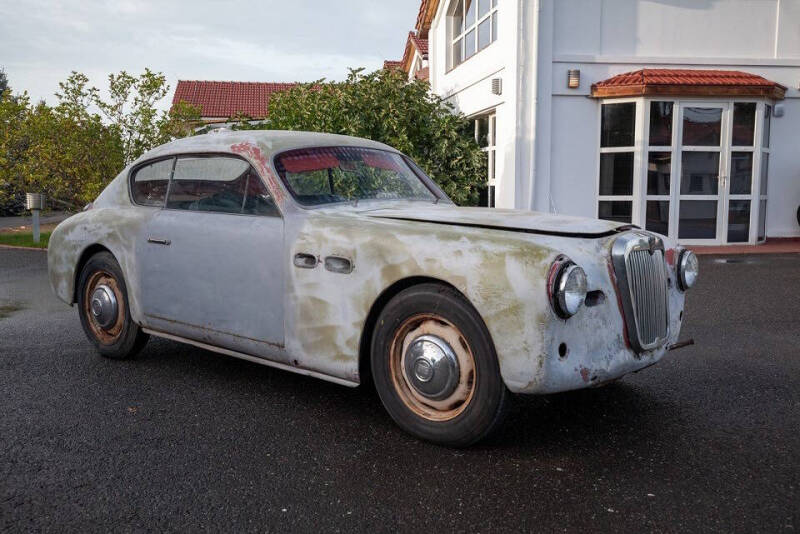 1951 Siata 1400 Berlinetta for sale at Gullwing Motor Cars Inc in Astoria NY