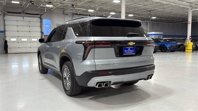 2024 Chevrolet Traverse LT