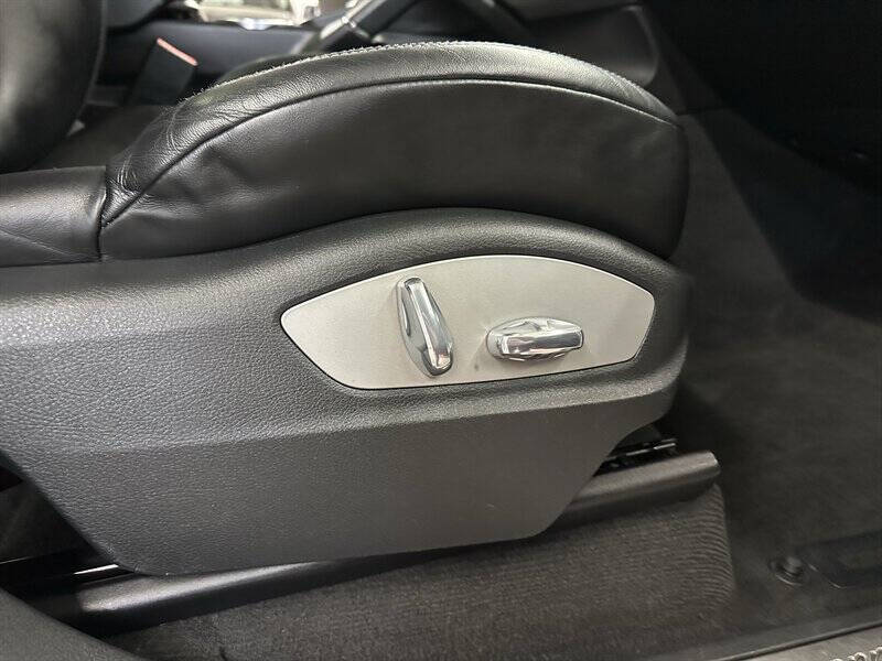 2013 Porsche Cayenne GTS
