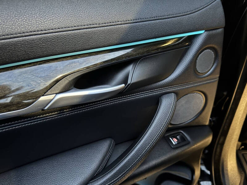 2017 BMW X6 xDrive50i