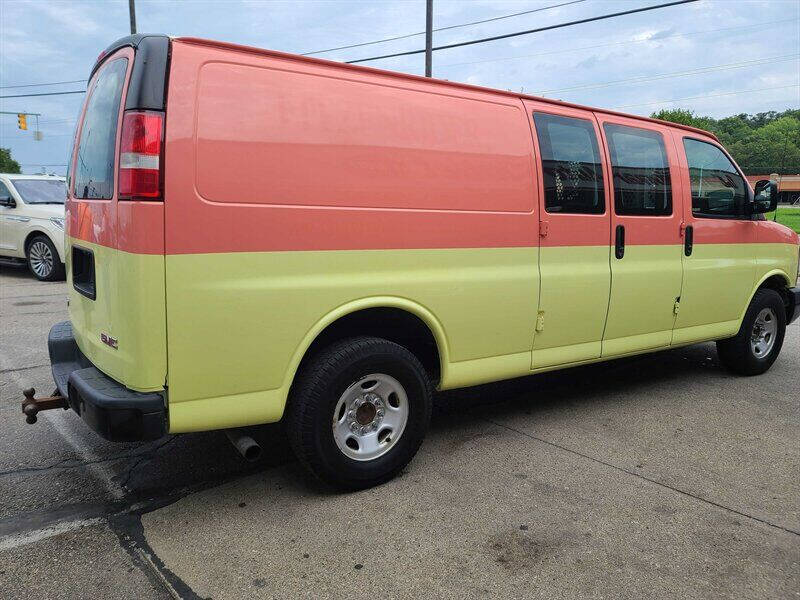 2016 GMC Savana 2500