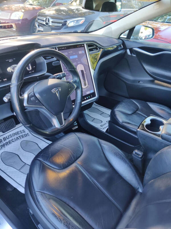 2015 Tesla Model S
