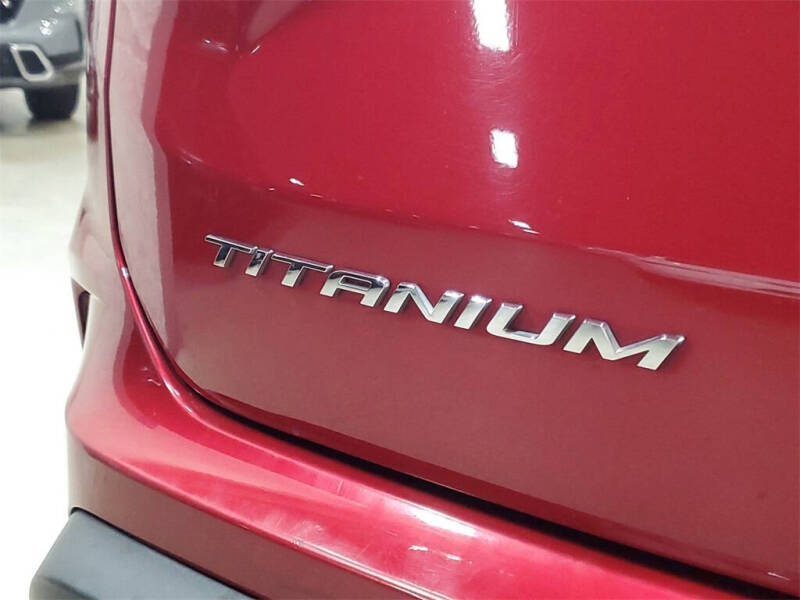 2021 Ford Edge Titanium