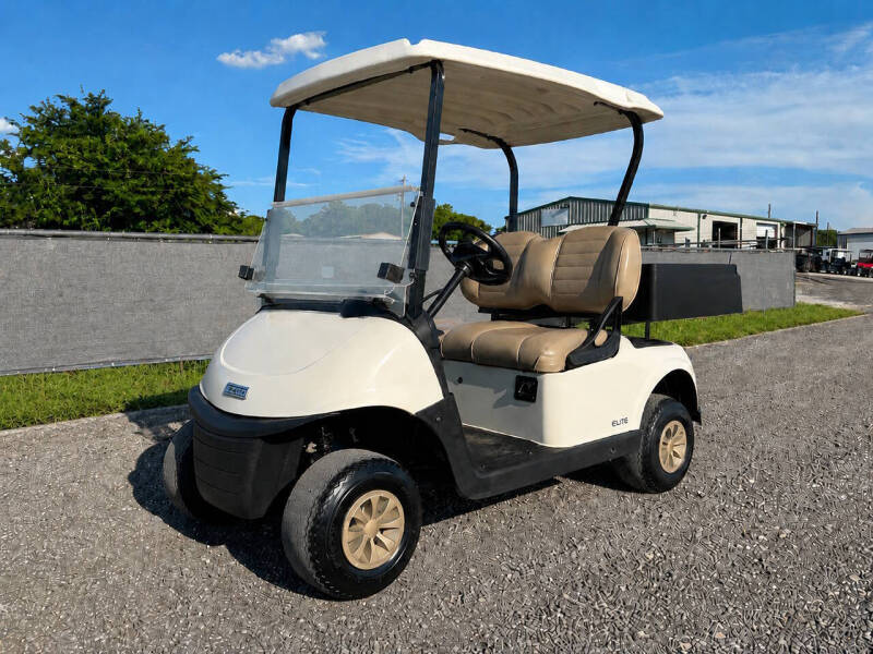 2023 E-Z-GO RXV ELiTE