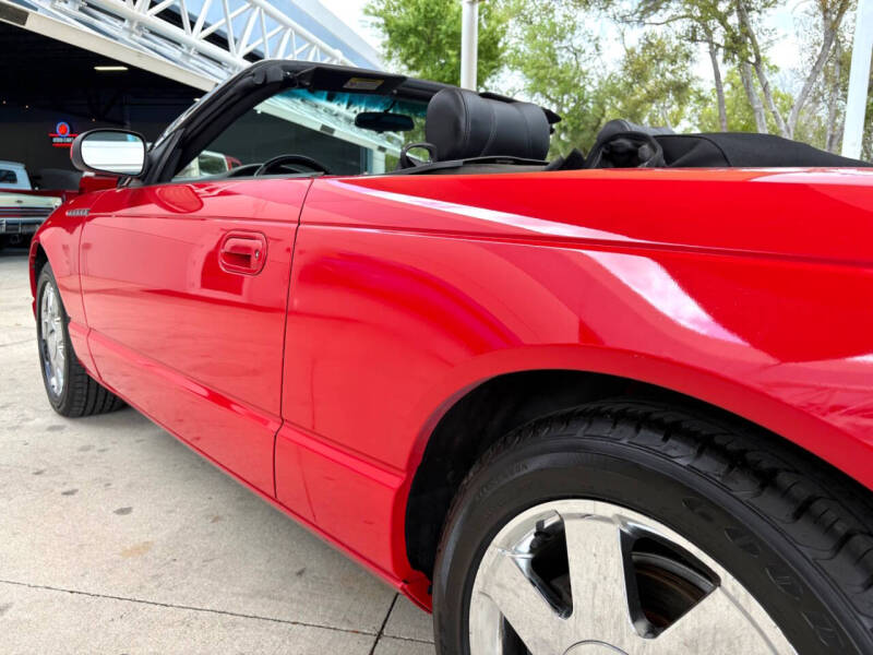 2002 Ford Thunderbird Deluxe