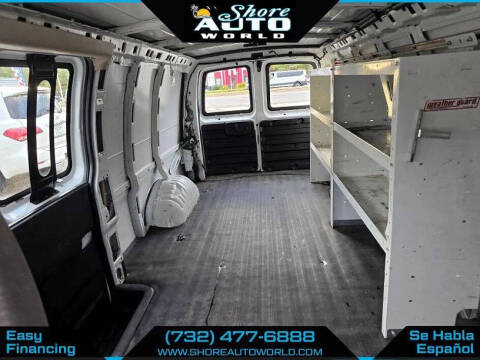 2022 Chevrolet Express 2500