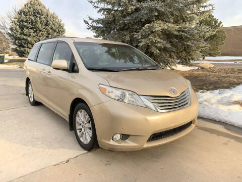 2011 Toyota Sienna for sale at Blue Star Auto Group in Frederick CO