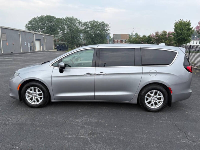 2017 Chrysler Pacifica Touring