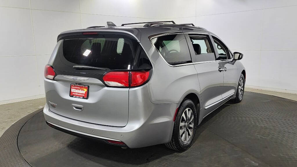 2020 Chrysler Pacifica for sale at NJ Car Buyer in Jersey City, NJ