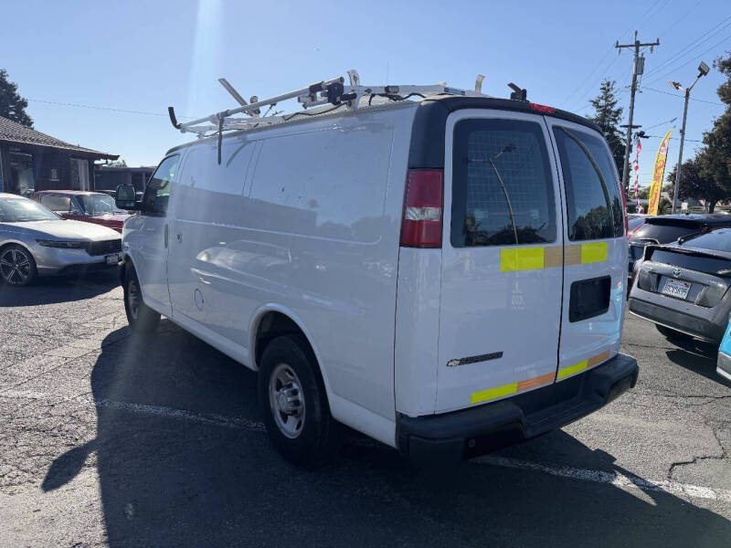 2018 Chevrolet Express 2500