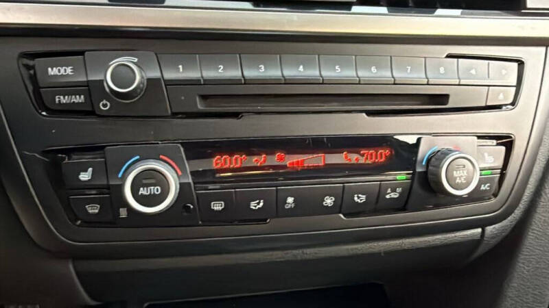 2015 BMW 3 Series 320i