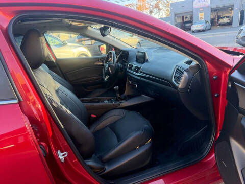 2018 Mazda MAZDA3 Grand Touring