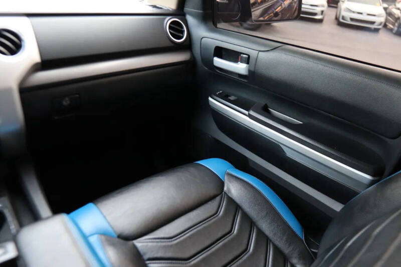 2015 Toyota Tundra SR5