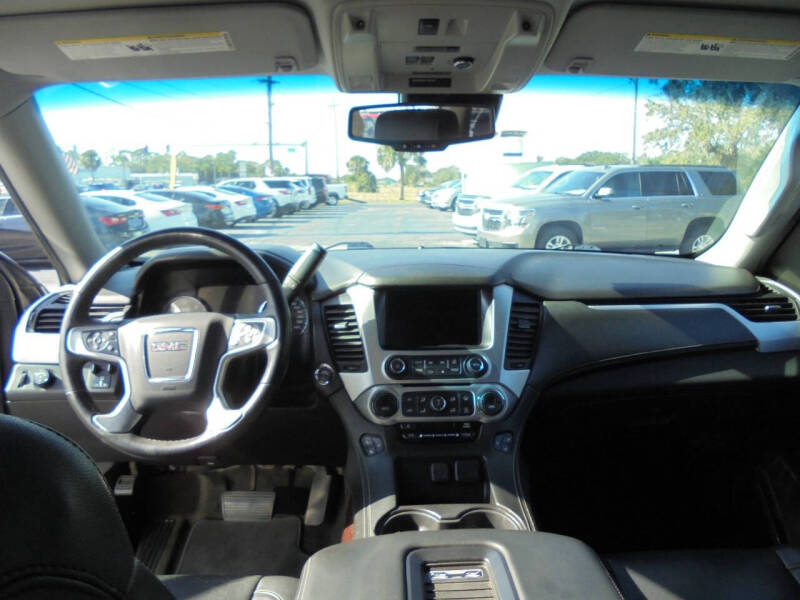 2017 GMC Yukon XL SLT