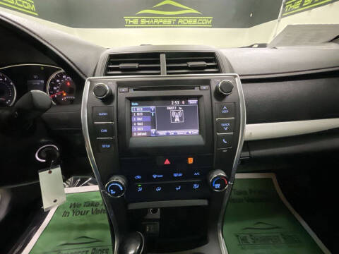 2017 Toyota Camry SE