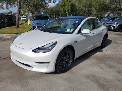 2020 Tesla Model 3 Standard Range Plus